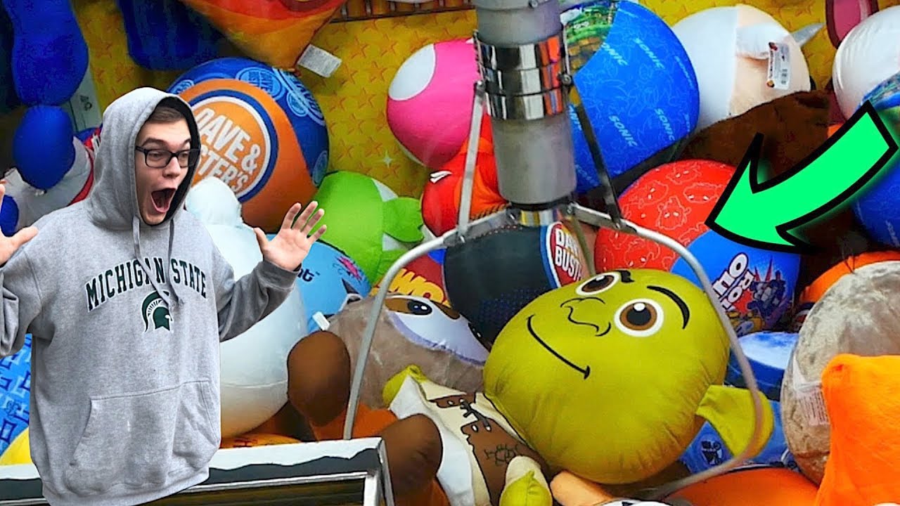 ОГРОМНЫЕ ВЫИГРЫШИ в игровом автомате в игровом зале!