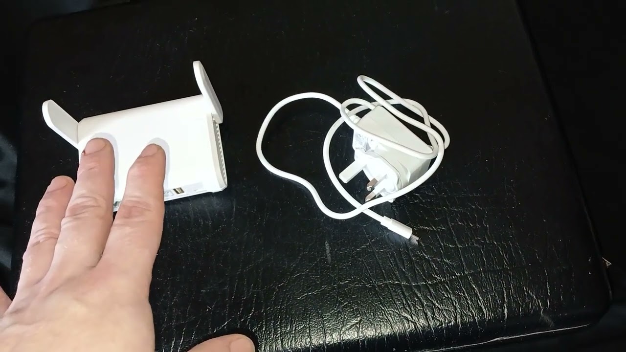 gl.inet travel router - Great gadgets for people travelling or going on holiday / vacation etc