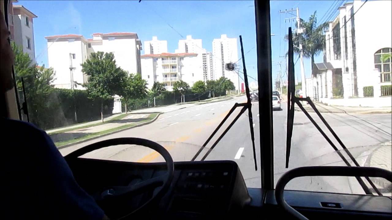 Dirigindo Onibus Rodoviario Monobloco O-371R