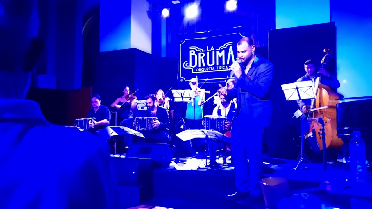 Seba Siguiroff y LA BRUMA ORQUESTA TIPICA 