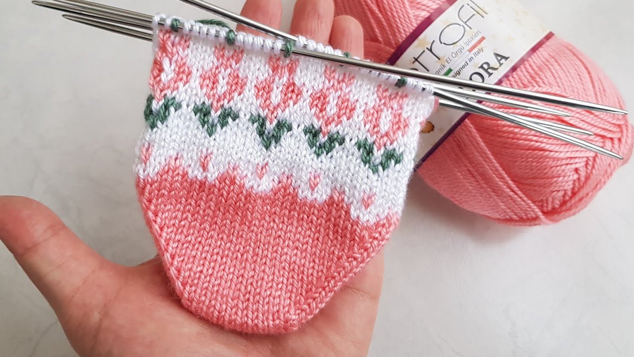 LALELİ #BEŞŞİŞPATİK YAPILIŞI / BEŞ ŞİŞLE PATİK MODELİ / KNITTING / @divapatik