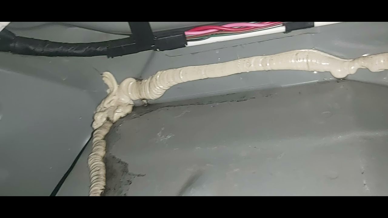 Mazda  6 GH boot leaking water 2008-2012 very common issue