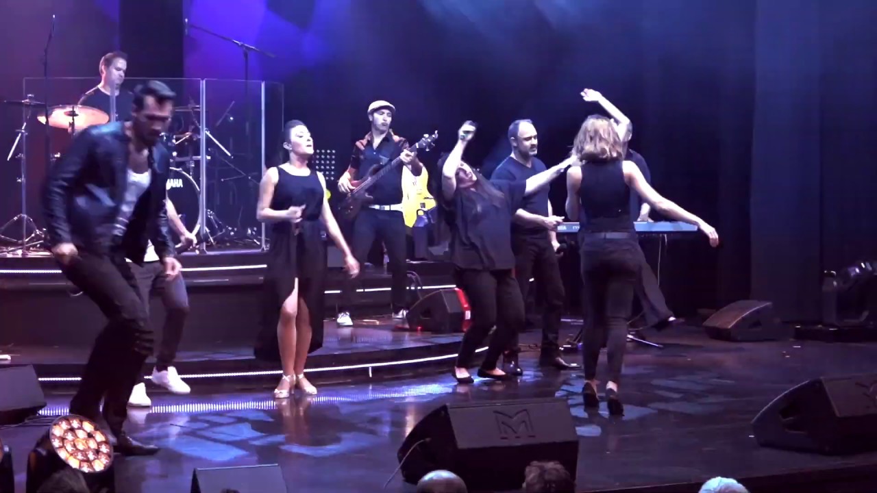 Queen Medley - Just Showband + Neue Mein Schiff 1 Cast Celebration Show 2018