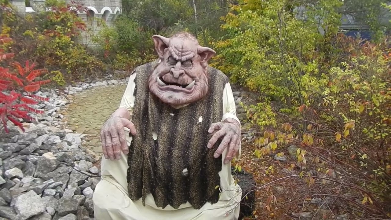 Canada's Wonderland Halloween Haunt Sleeping Giant During the Day