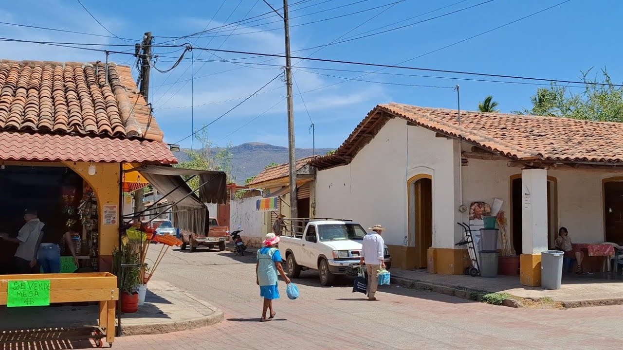 inos fuimos a Almorsar birria d chivo aya en Tlalchapa guerrero región tierra caliente