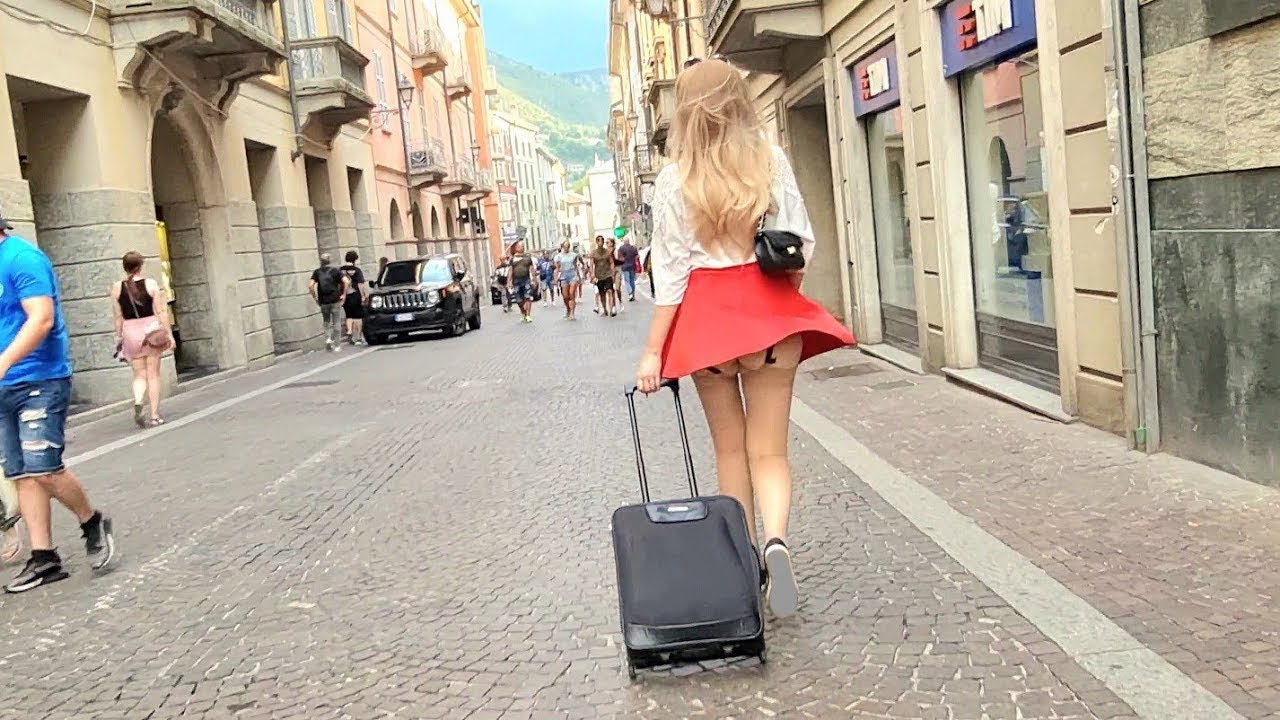 Granate Styling, walking in public, touristic sightseeing in #Lecco,#Italy, miniskirt, stockings