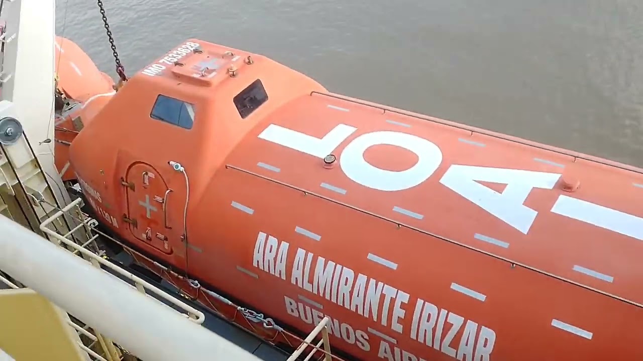 ARMADA ARGENTINA ROMPEHIELOS ALMIRANTE IRIZAR Y PATRULLERO A.R.A KING /VISITA EN DARSENA E 2024