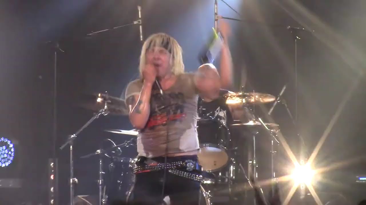 The Casualties - My Blood. My Life. Always Forward. (Zikenstock Festival 2017 France, Cateau) [HD]