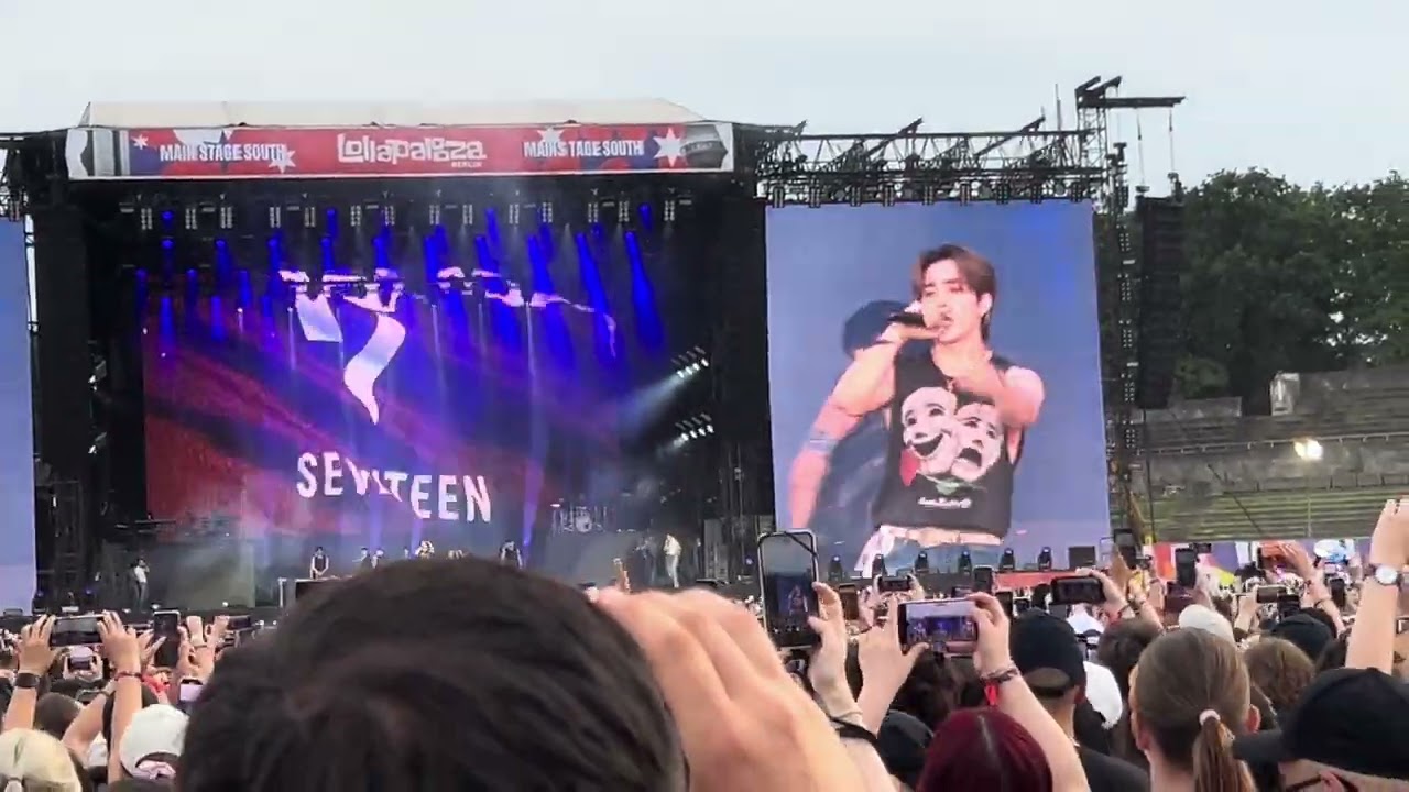 SEVENTEEN SUPER LIVE LOLLAPALOOZA