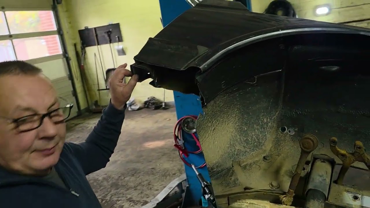 Mike Sanders bei Lada Niva 4x4