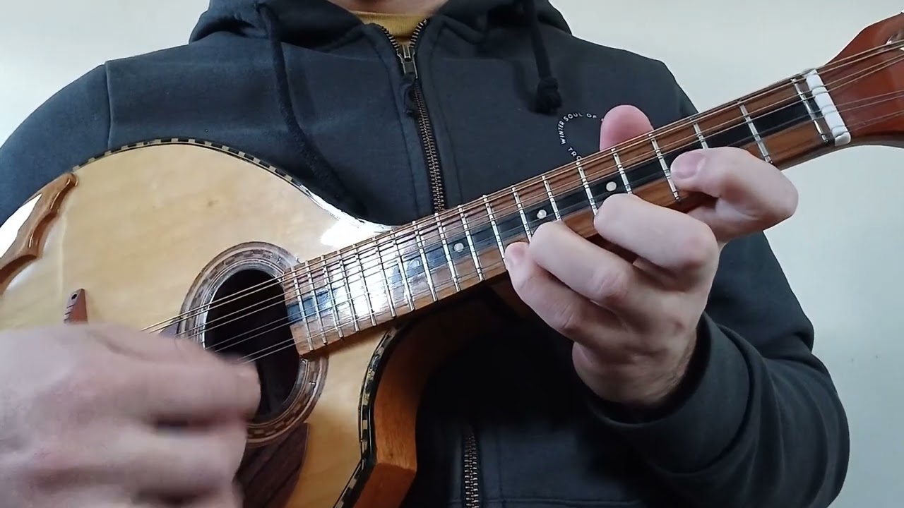 Hoy día vi - 1° voz mandolina (mi menor)