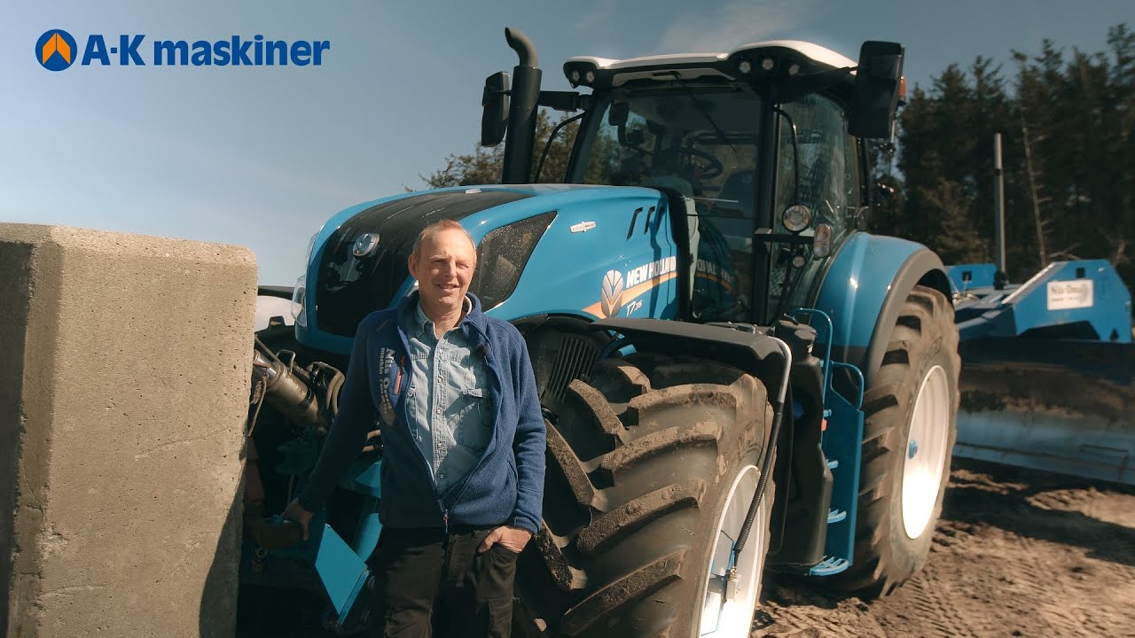 Fordblå New Holland på Jæren