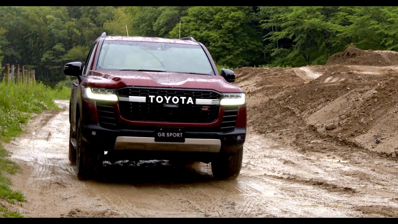 New 2022 #Toyota #LandCruiser #LC300 V6 First Look Off Road.