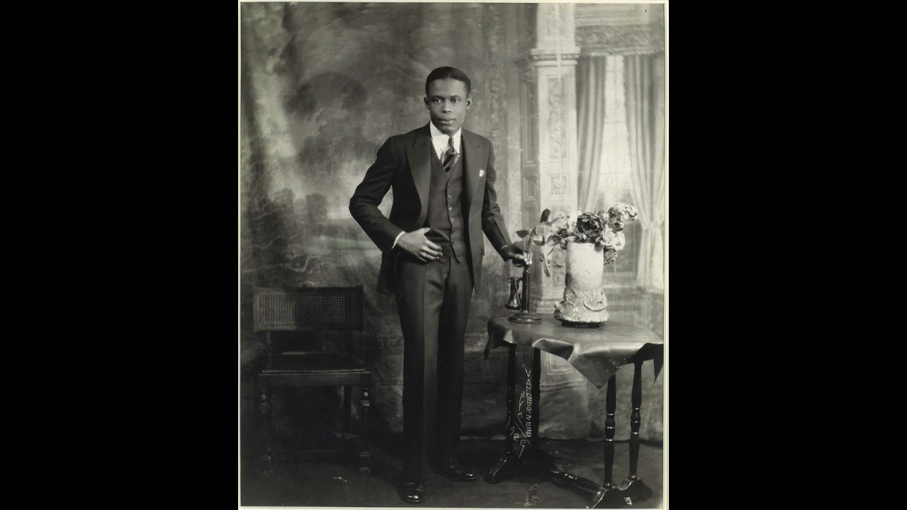 A Pane In The Glass - Clarence Williams & His Jazz Kings (1929) - Photos: James Van Der Zee