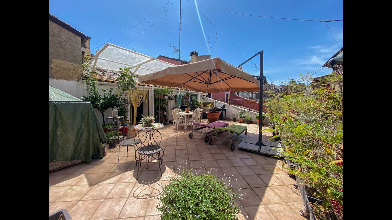 Centro storico VENDESI CASA adatta tutto l'anno, perfetto investimento