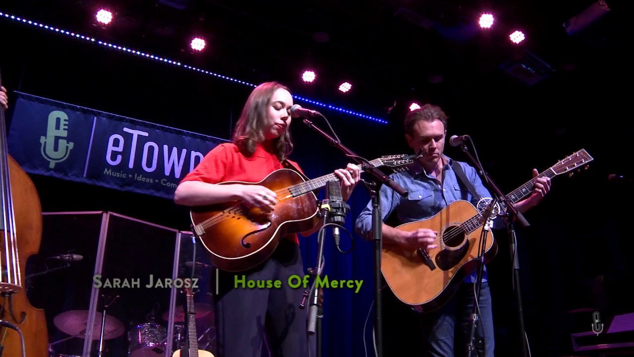 Sarah Jarosz - House Of Mercy (eTown webisode #1074)