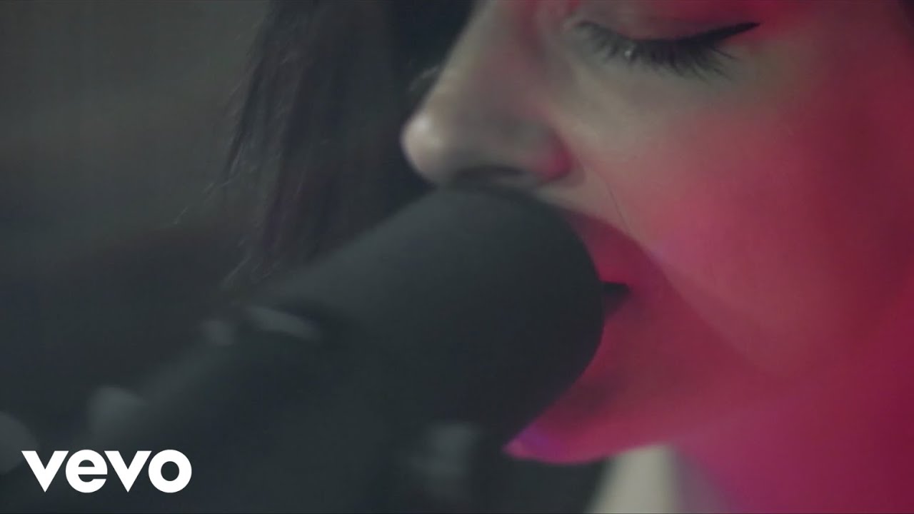 LARI LU - MEDUZY (Live Session)