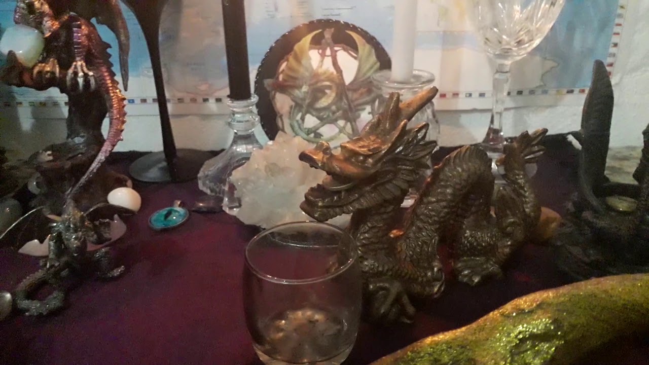 Tour Pelo Meu Altar dos Drag&otilde;es - Magia dos Drag&otilde;es