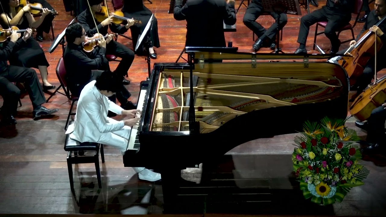 Hiram Reátegui plays Piano Concerto No. 3 in D minor Op. 30, Allegro ma non tanto by Rachmaninoff