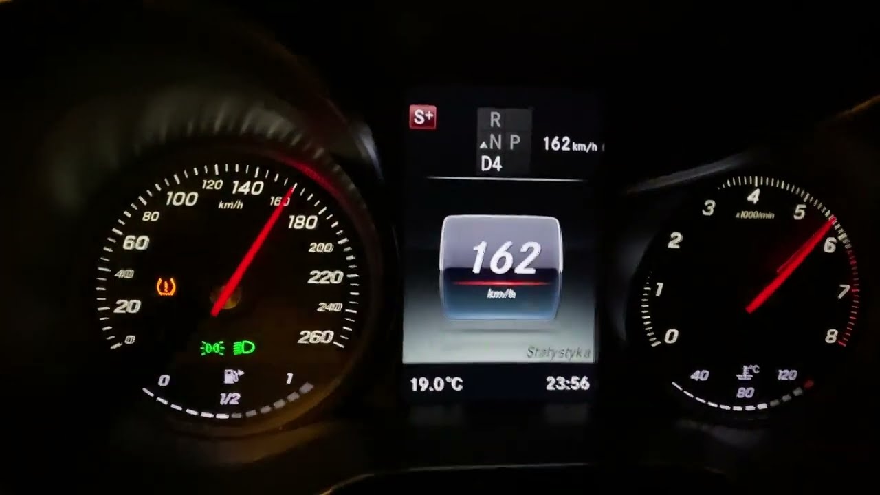 Mercedes Benz W205 Coupe C300 4matic acceleration przyśpieszenie vmax prędkość maksymalna top speed