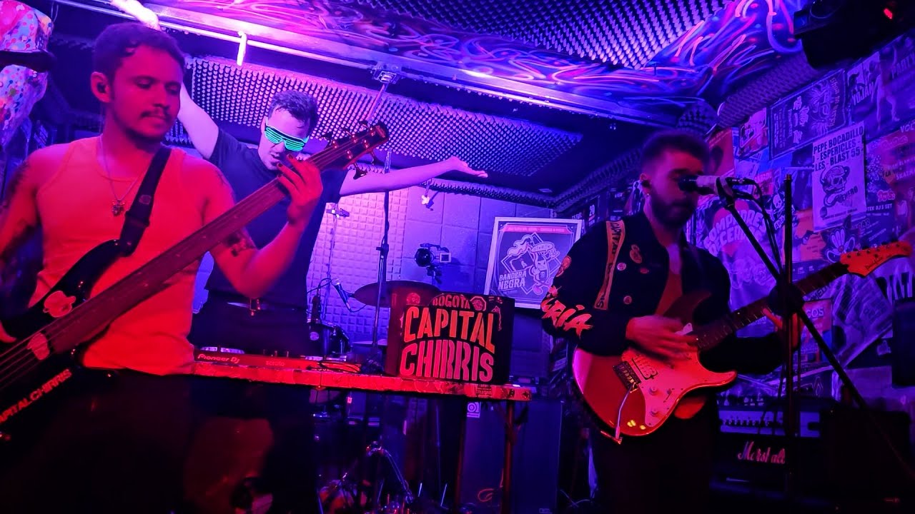 El Embale - Capital Chirris (En vivo)