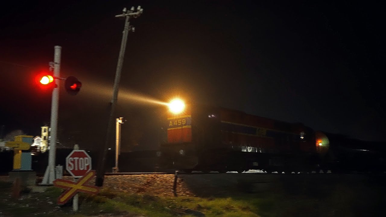 NIGHT Trains in Greece – Passenger and Freight | 4K
