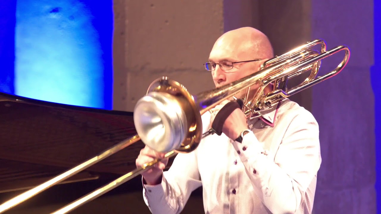 Bass trombone solo repertoire: 