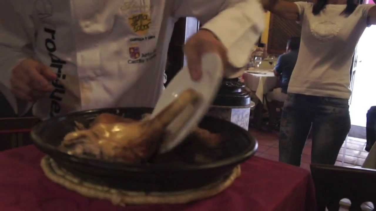 ¿Como preparar un Cochinillo Souflé? El Chef del Asador Siboney nos lo cuenta