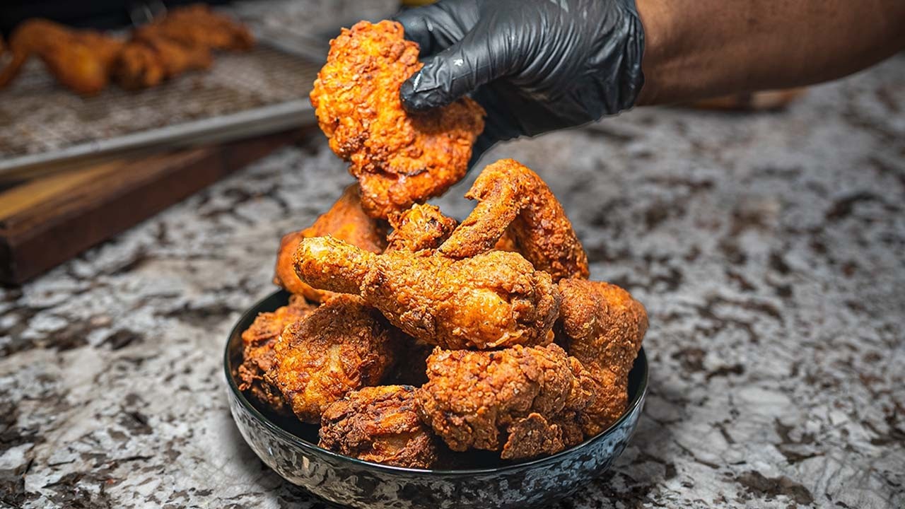 How to Make Super Crispy Fried Chicken at Home!