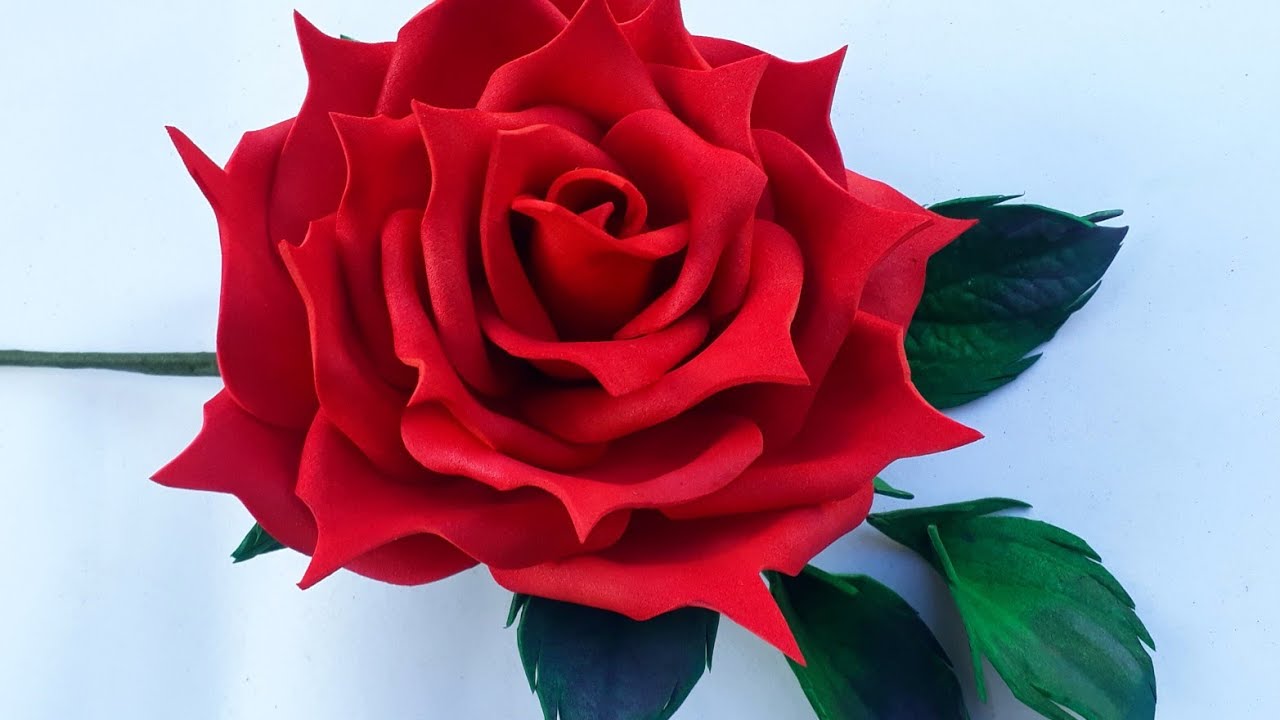 Rosa estrela vermelha em e.v.a sem frisadores!!