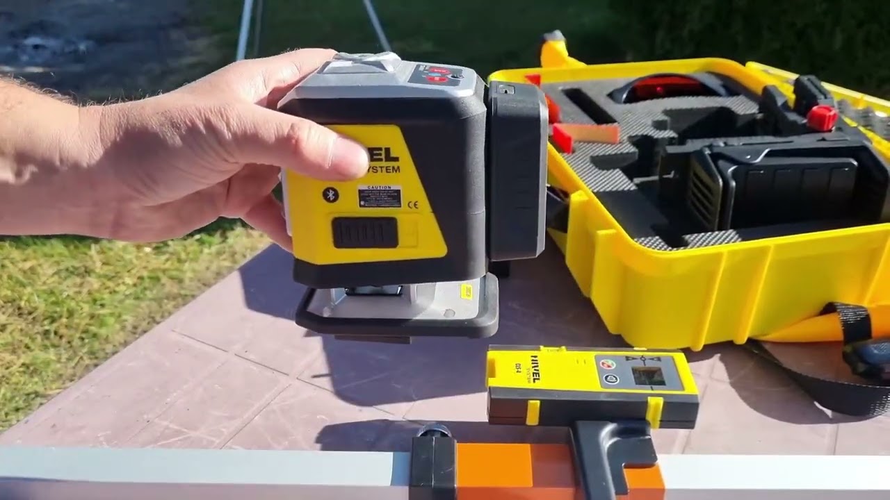 Niwelator terenu jednoosobowy.  Instrukcja obsługi. Nivel CL1R