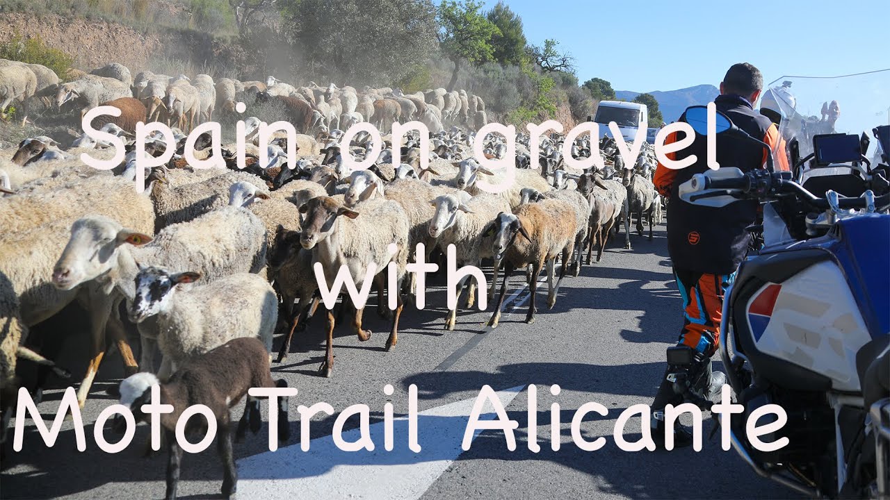 Spain on gravel with Moto Trail Alicante - BMW R1250 GSA