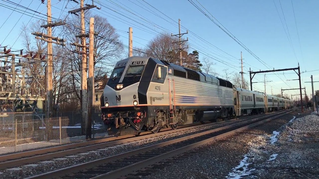 NJ Transit HD 60fps: Morristown Line Evening Trains Around Convent Station (2/21/19)