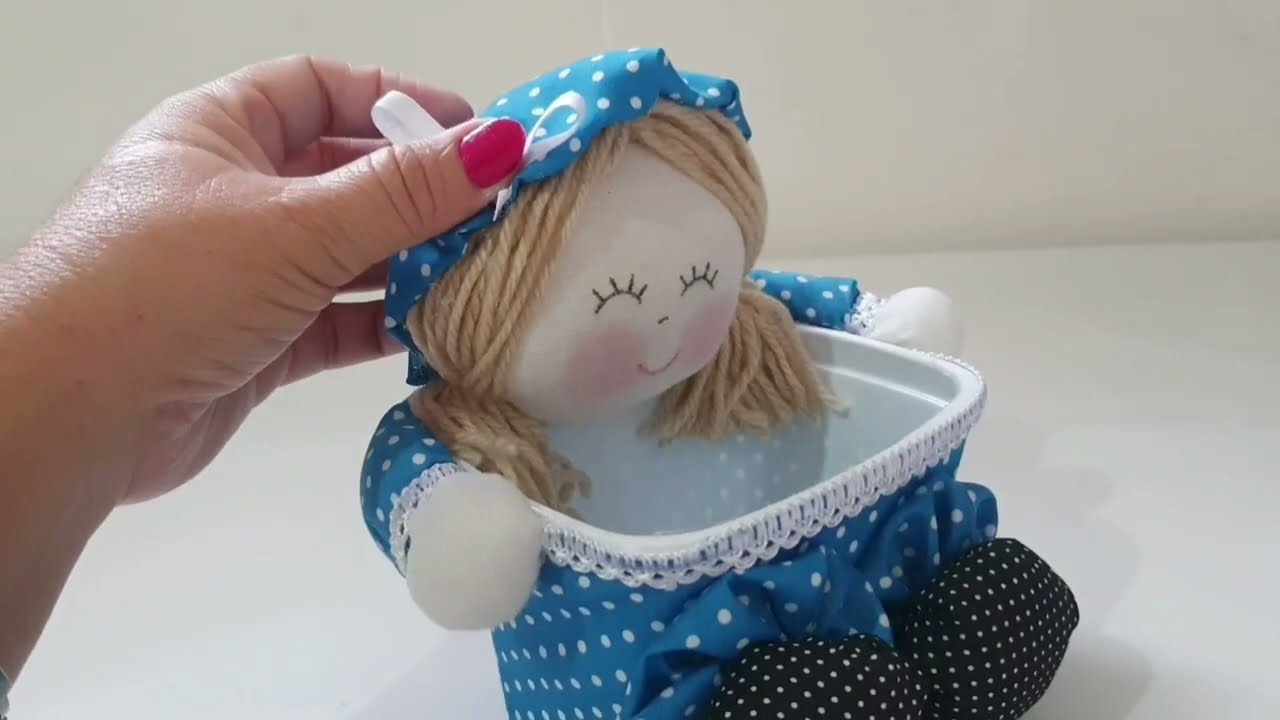 Bonequinha porta treco feita com pote de margarina e fuxico artesanato reciclável com Cris Pinheiro