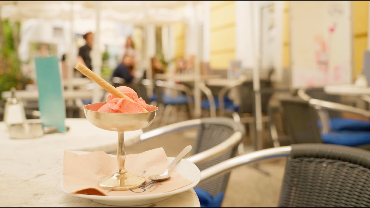 Eis-Herstellung in der Konditorei Philipp