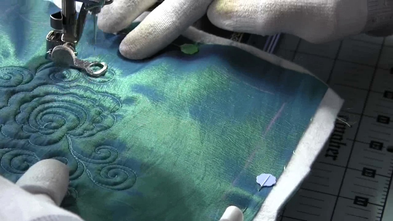 Free Motion Quilting with a Singer Featherweight 221
