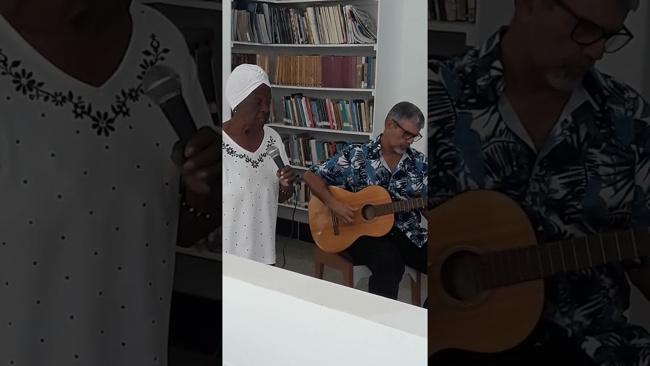 En un  encuentro casual Elena  Garay canta Alma libre