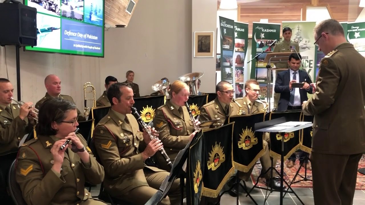 Dam mast Qalander mast mast | Australian Band play | pakistan defence day