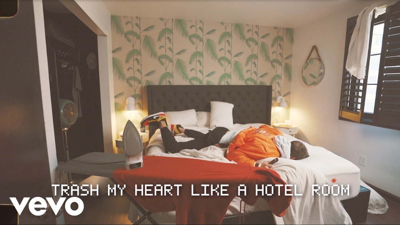 Walker Hayes - Trash My Heart (Lyric Video)