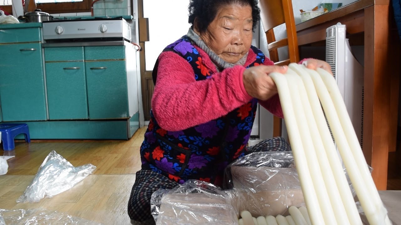 새해맞이 떡국 한 그릇 드시러 오세유~