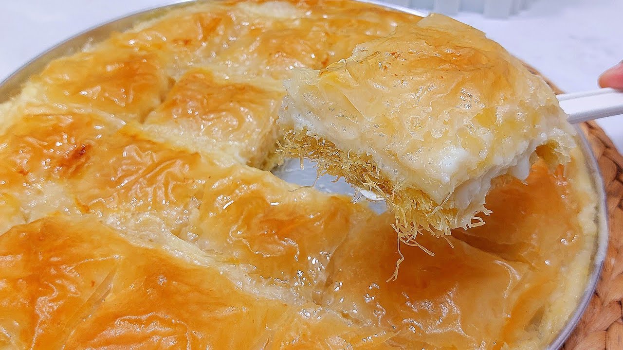 يا سلام على الكنافة والجلاش لما يتعملوا فى صينية واحدة ⁉️ بجد خطيييرة 😋👌
