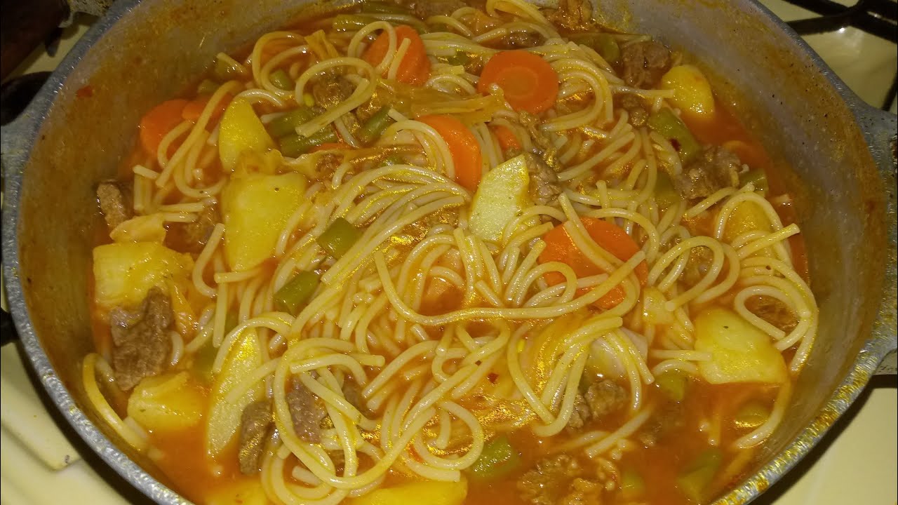 COMO FAZER SOPA DE MACARRÃO COM LEGUMES E CARNE
