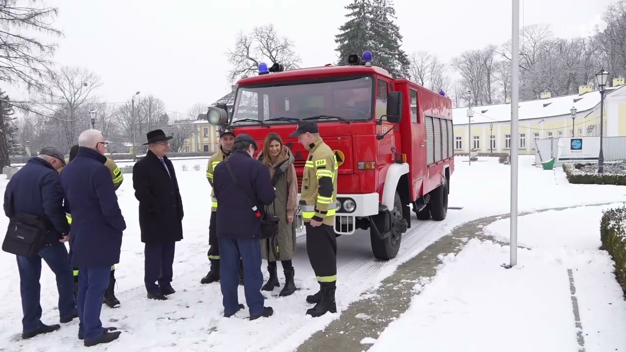 Wielki dar z Końskich i Radoszyc. Wozy strażackie dla Ukrainy