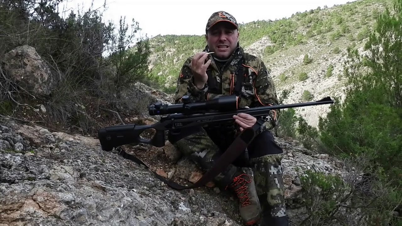 Rececho Macho Montes con Blaser r93 y culata FBT