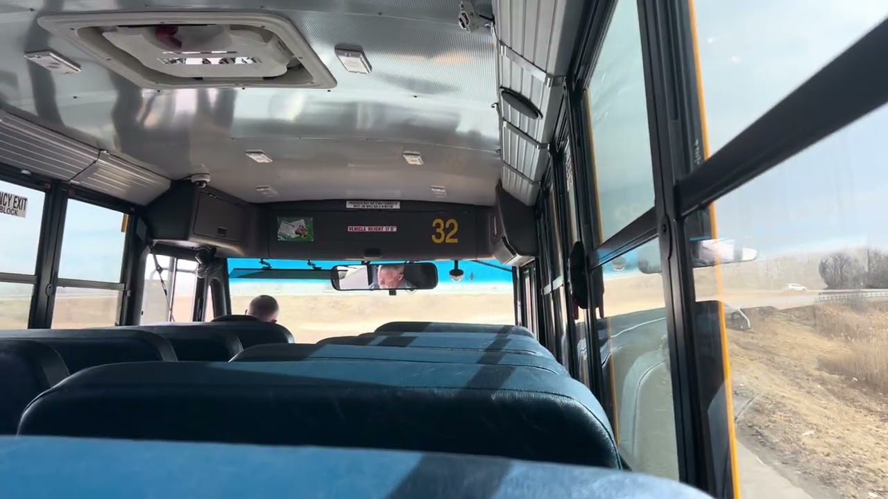 Request ride on 2022 Tomas saftliner c2 bus 32 interstate ride with bus 32 with Detroit dd5 engine