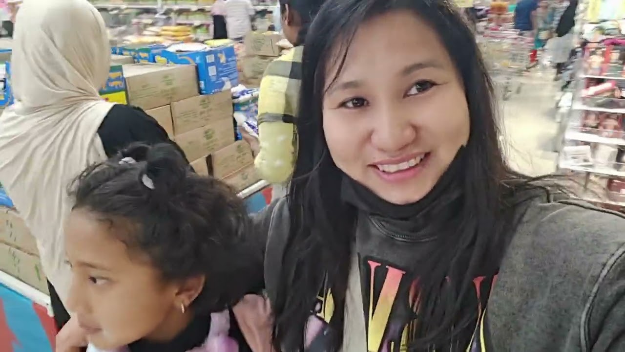 Let's Just Browse The Smart Shop in Kushalnagar#tibetanvlogger#kushalnagar#smartbazar#subscribe