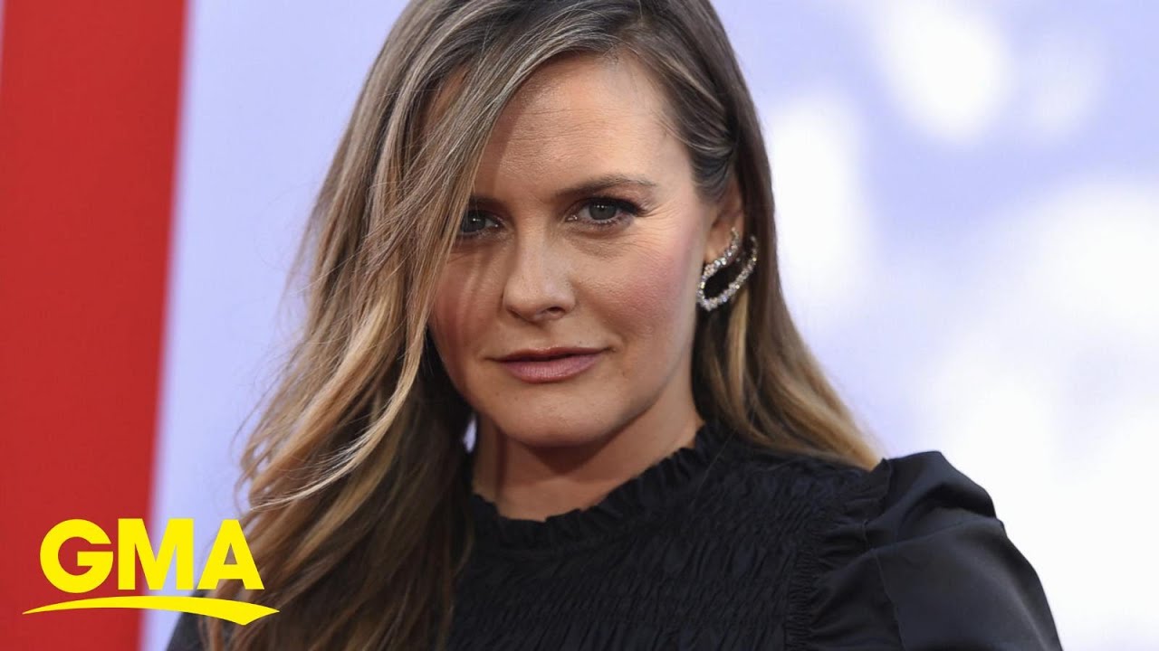 Alicia Silverstone opens up about her unique parenting style