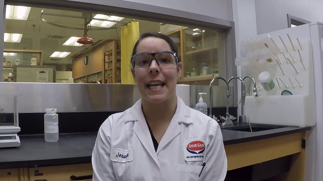 Le métier d'une microbiologiste