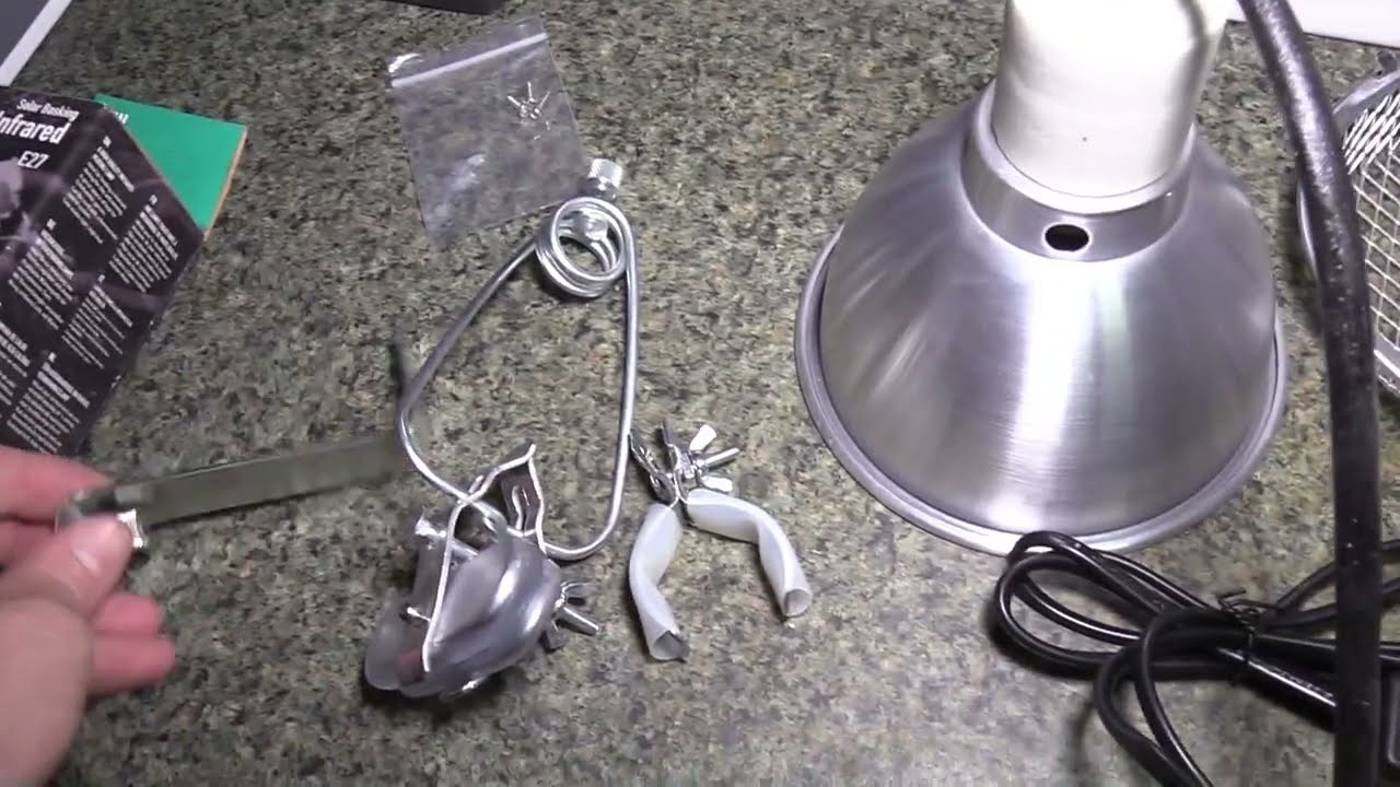 Arcadia Ceramic Reflector Clamp Lamp Multi-Directional 140mm Max 150W E27 full look