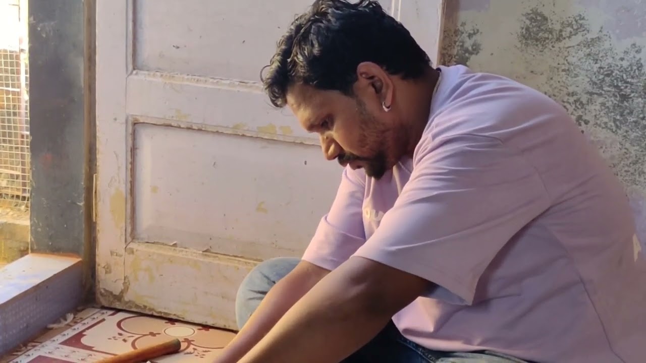 Kabutar ki daana ke liye payt aaj banai love you Kabutar 